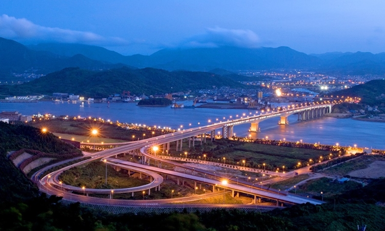 城市景觀亮化：美麗城市的“化妝師”